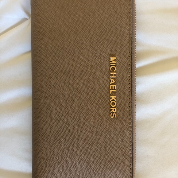 Michael kors wallet - Picture 1 of 4
